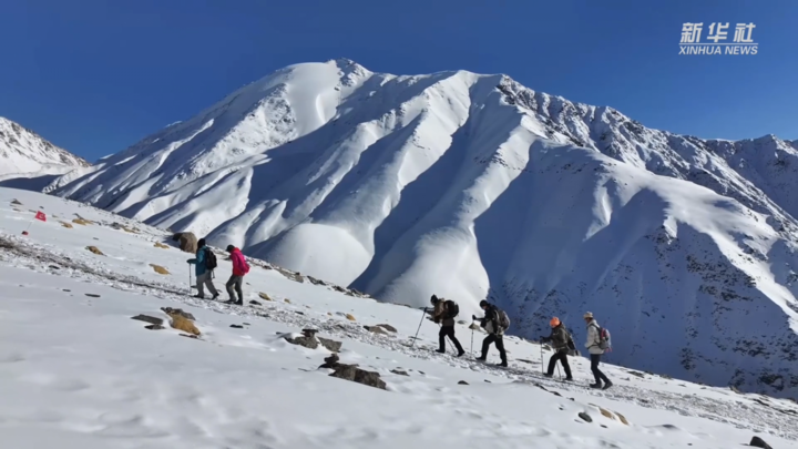 青海門源：新春踏雪崗什卡 冰雪美景醉游人 ?